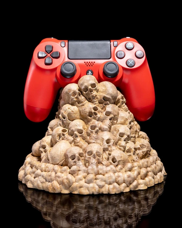 Fate_of_the_Fallen_Controller_Holder_1_420a4ac9bd.jpg